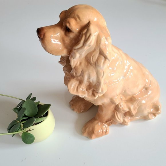Large 10'' tall realistic ceramic Spaniel dog statue/ figuring. - Picture 1 of 11